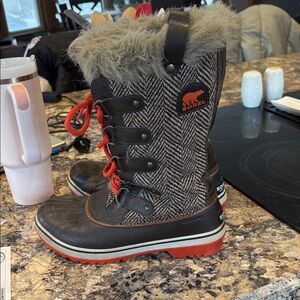 Sorel Stylish Fur-Lined Winter Boots
